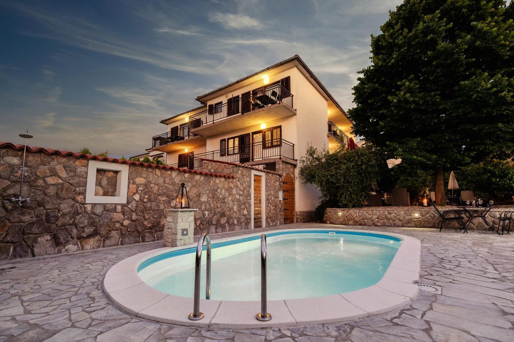 Bubi Apartments Малинска Экстерьер фото