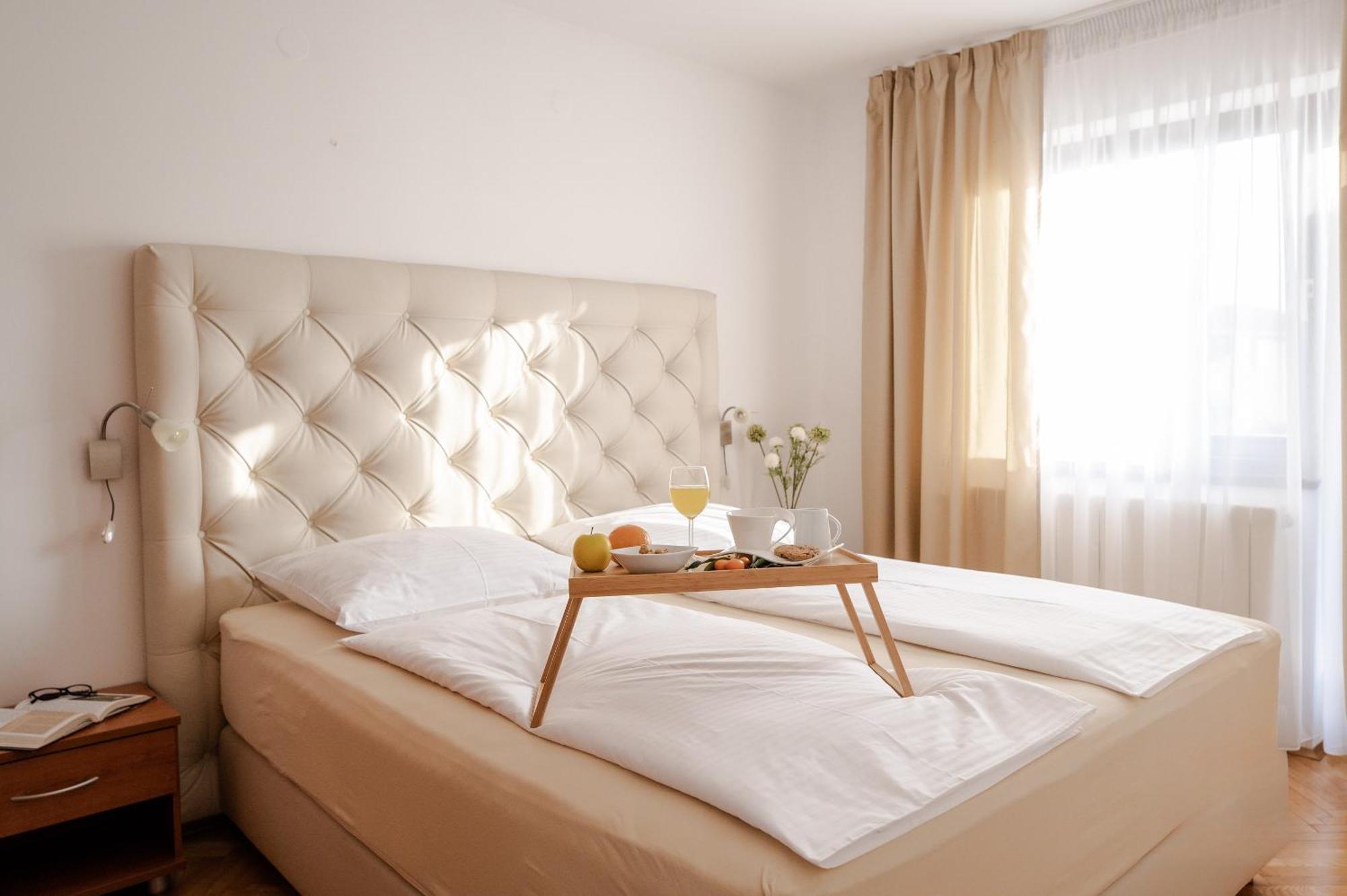 Bubi Apartments Малинска Экстерьер фото