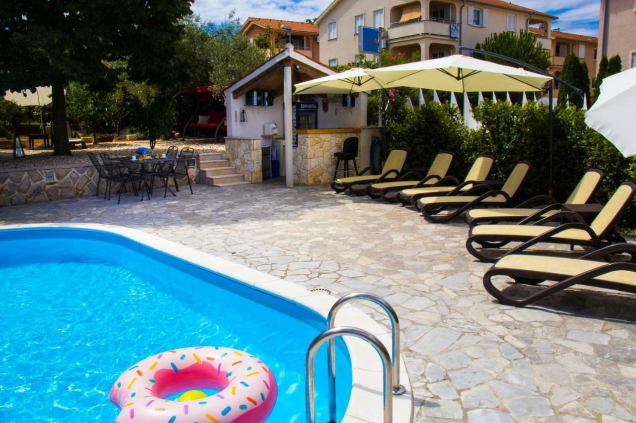 Bubi Apartments Малинска Экстерьер фото